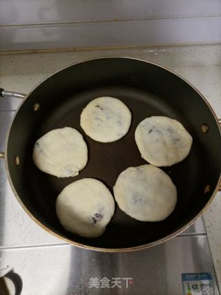 烙豆沙饼的做法步骤：16