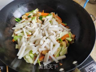 冬笋鸡蛋儿菜炒年糕的做法步骤：10