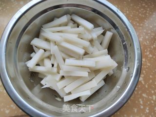 冬笋鸡蛋儿菜炒年糕的做法步骤：5