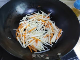 醋溜苤蓝的做法步骤：4