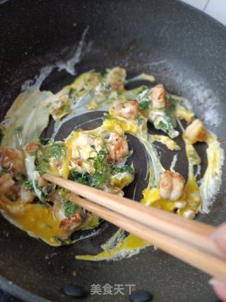 鸡肠草虾仁滑蛋的做法步骤：12