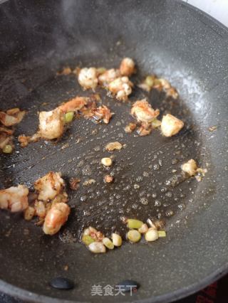 鸡肠草虾仁滑蛋的做法步骤：8