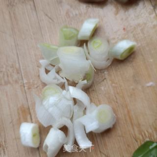 鸡肠草虾仁滑蛋的做法步骤：5