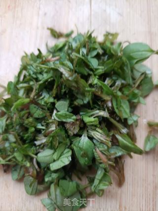 鸡肠草虾仁滑蛋的做法步骤：4