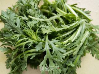 茼蒿木耳拌海参的做法步骤：4
