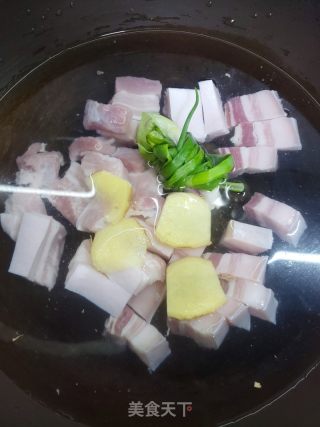 春天不可错过的美味～腌笃鲜的做法步骤：2