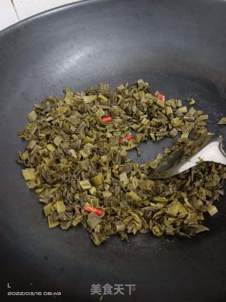 炒酸菜的做法步骤：2