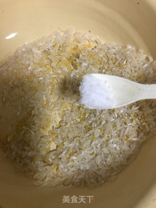 胡萝卜扇骨粥的做法步骤：3