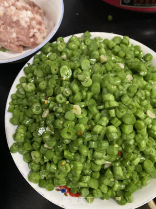 榄菜肉末四季豆的做法步骤：3