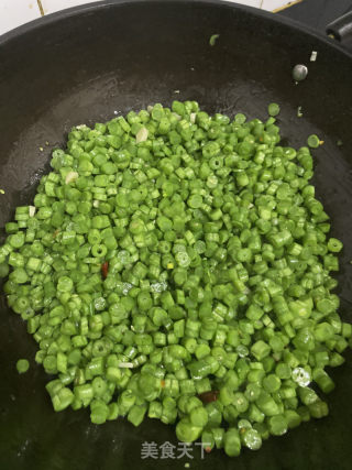 榄菜肉末四季豆的做法步骤：2