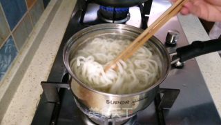 日式牛肉乌冬面的做法步骤：5