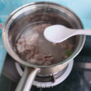 羊肉米线的做法步骤：7