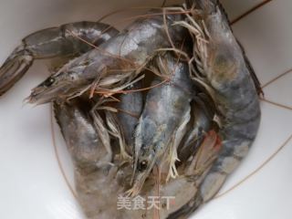 西兰花木耳拌虾仁的做法步骤：4