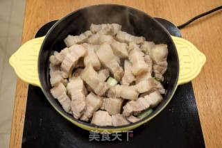 五花肉炖粉条的做法步骤：5