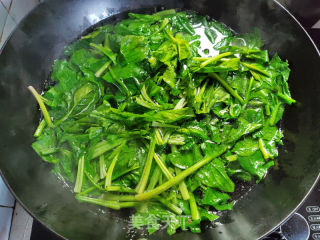 蚝油菠菜的做法步骤：7