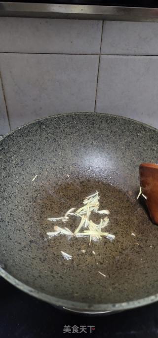 西兰花炒瘦肉的做法步骤：5