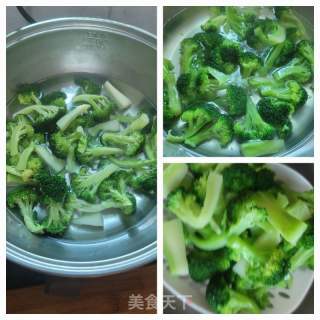 西兰花炒瘦肉的做法步骤：4