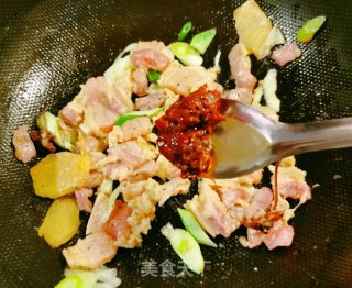 五花肉焖黄豆的做法步骤：8
