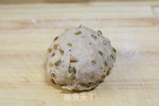 核桃葡萄干肉桂面包的做法步骤：8