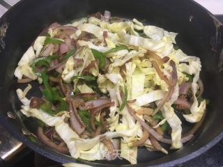 肉丁炒面的做法步骤：11
