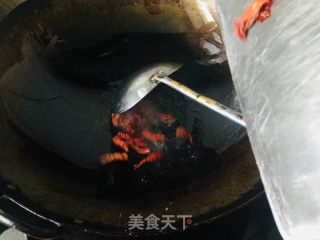 红烧肉焖茶树菇的做法步骤：3