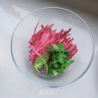 虾皮拌萝卜丝的做法步骤：5