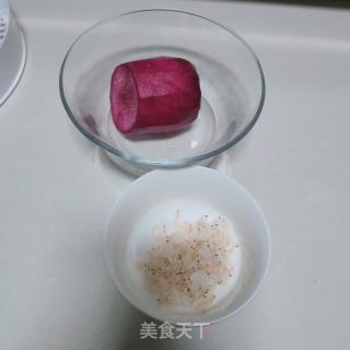 虾皮拌萝卜丝的做法步骤：1