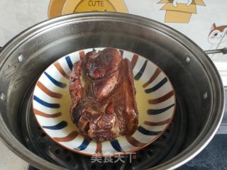 蒜薹炒腊肉的做法步骤：1
