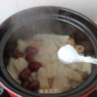 竹荪排骨汤的做法步骤：8