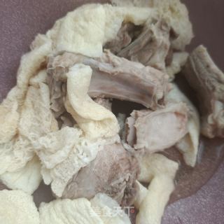 竹荪排骨汤的做法步骤：5