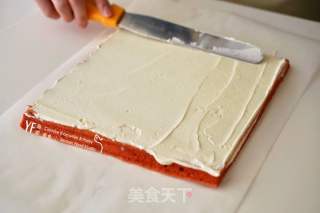 红丝绒蛋糕卷的做法步骤：7