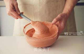 红丝绒蛋糕卷的做法步骤：5