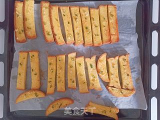 蒜香吐司脆的做法步骤：11