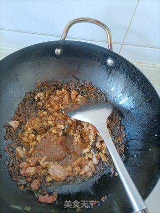 梅干菜肉丁包的做法步骤：7