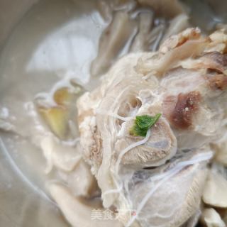 腱子肉冬瓜汤的做法步骤：4