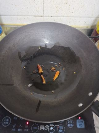 白菜炖红薯粉的做法步骤：3