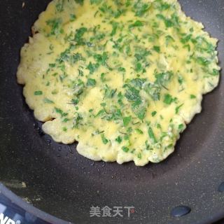 荠菜蛋饼的做法步骤：12