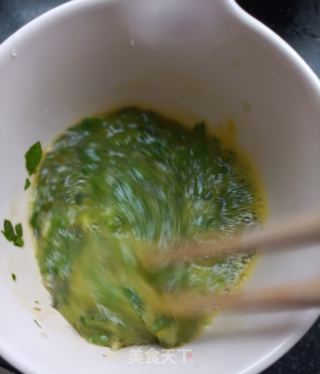 荠菜蛋饼的做法步骤：6