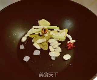 酱焖鸡翅的做法步骤：3