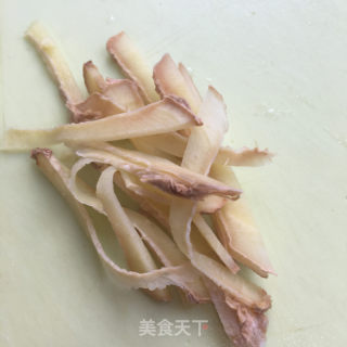 红烧草鱼的做法步骤：2
