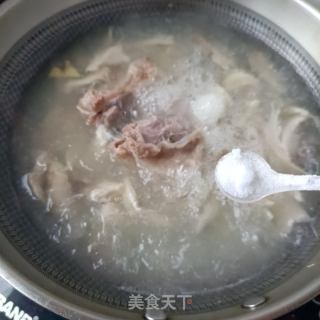 腱子肉平菇粉丝汤的做法步骤：10