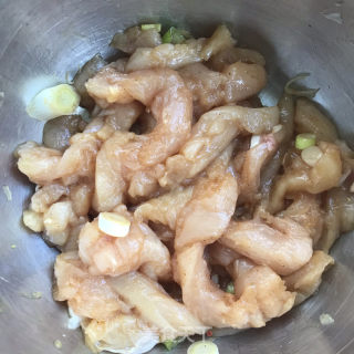 香酥鸡柳的做法步骤：4