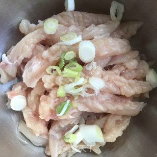 香酥鸡柳的做法步骤：3