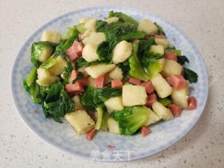 生菜火腿肠炒馒头的做法步骤：6