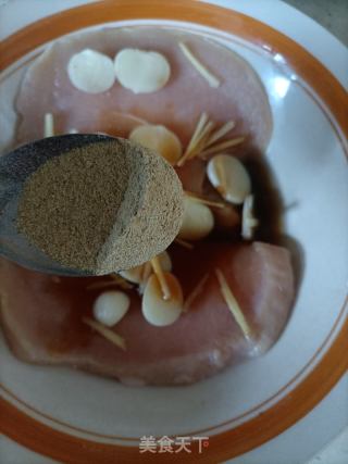 香煎鸡胸肉的做法步骤：7