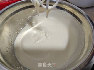 葡萄干海绵蛋糕的做法步骤：4