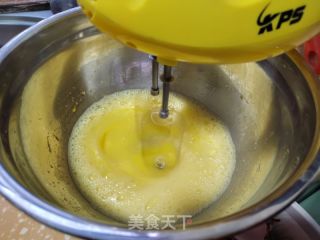 葡萄干海绵蛋糕的做法步骤：3