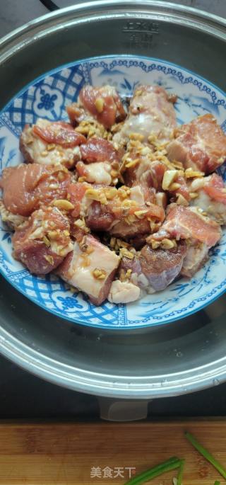 梅菜蒸排骨的做法步骤：6