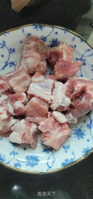 梅菜蒸排骨的做法步骤：1