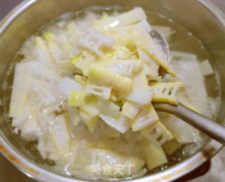 肉片焖春笋的做法步骤：3